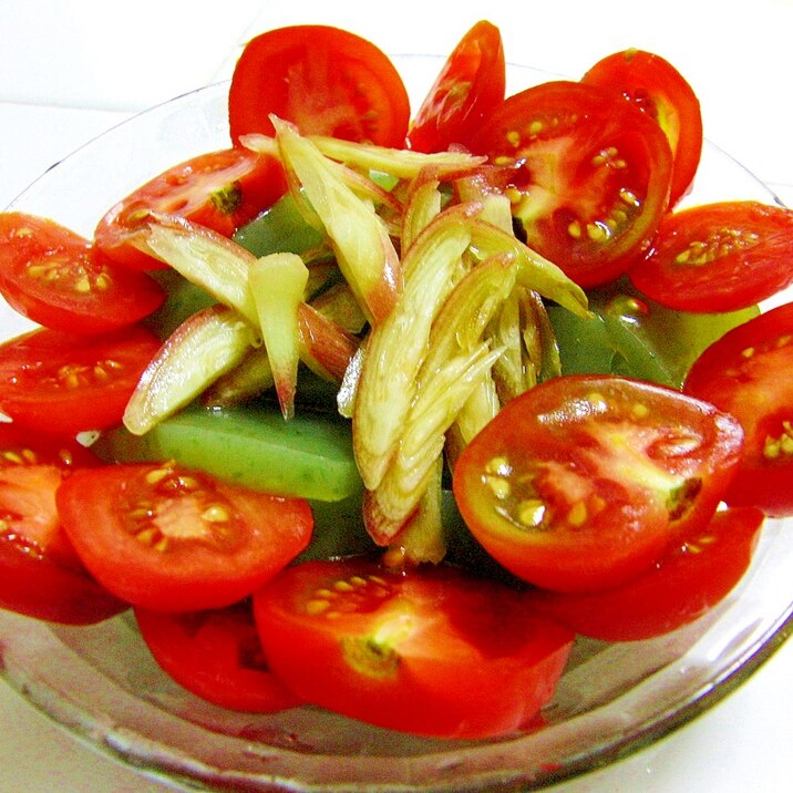 トマトとさしみこんにゃくの簡単サラダ